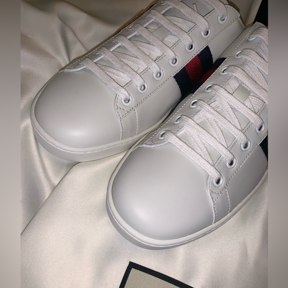 GUCCI LOVED LEATHER SNEAKERS 👟 - Picture 5 of 8